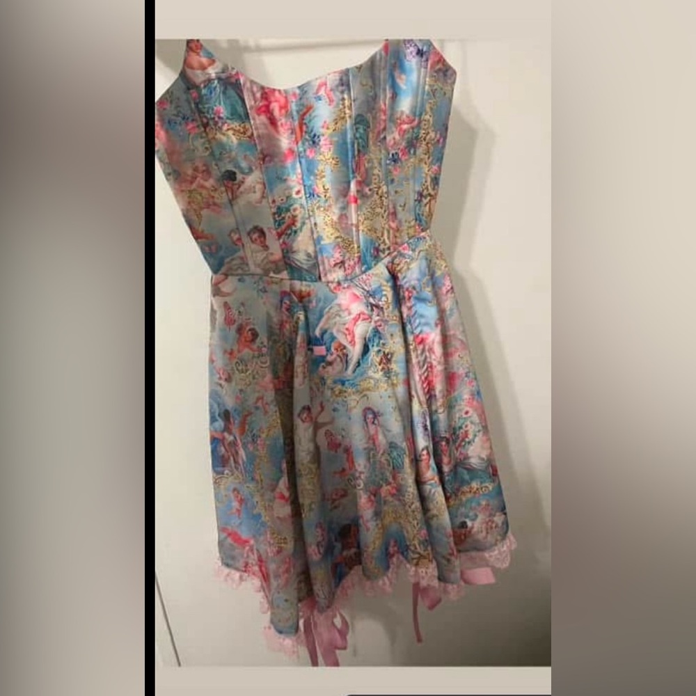 Sold out sugar thrills dress XSMALL only wore for a pic and took off